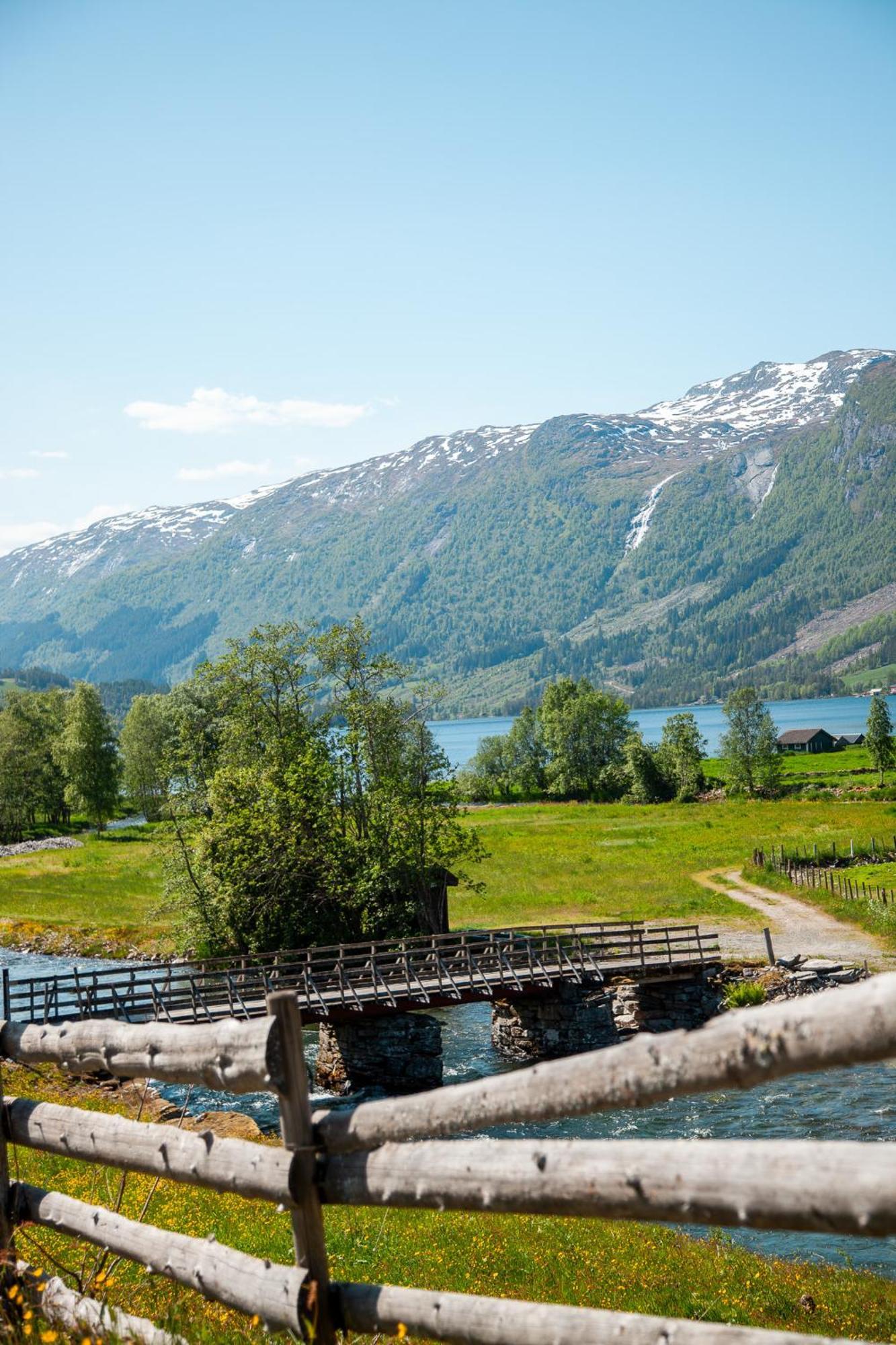Tuftegarden Hotel Viksdalen Exterior photo